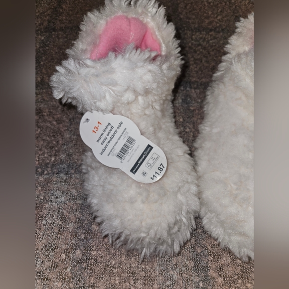 💵3/$20 Bundle 3 Specially Marked INWT Girls Wonder Nation Soft Fuzzy  Slippers - Picture 6 of 9